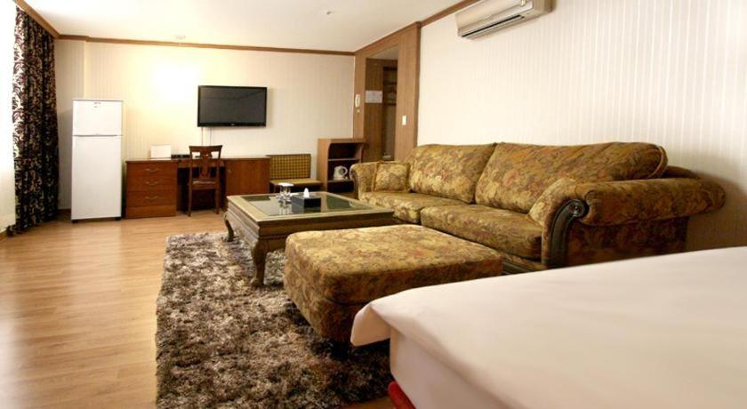 Hotel Olympic Changwon Dış mekan fotoğraf