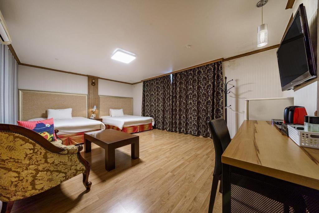 Hotel Olympic Changwon Dış mekan fotoğraf