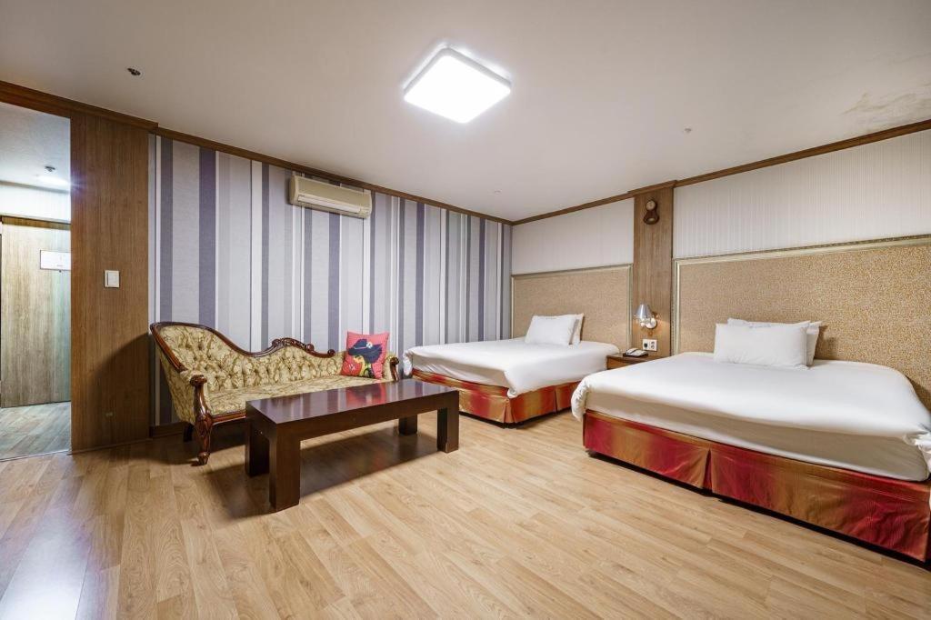 Hotel Olympic Changwon Dış mekan fotoğraf