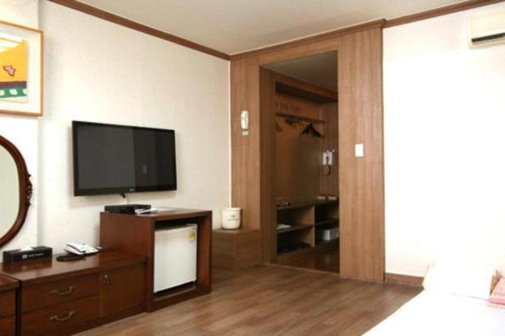 Hotel Olympic Changwon Dış mekan fotoğraf