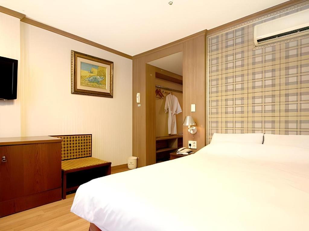 Hotel Olympic Changwon Dış mekan fotoğraf