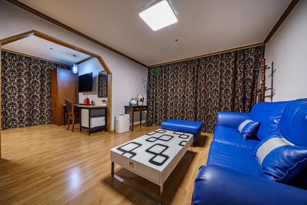 Hotel Olympic Changwon Dış mekan fotoğraf
