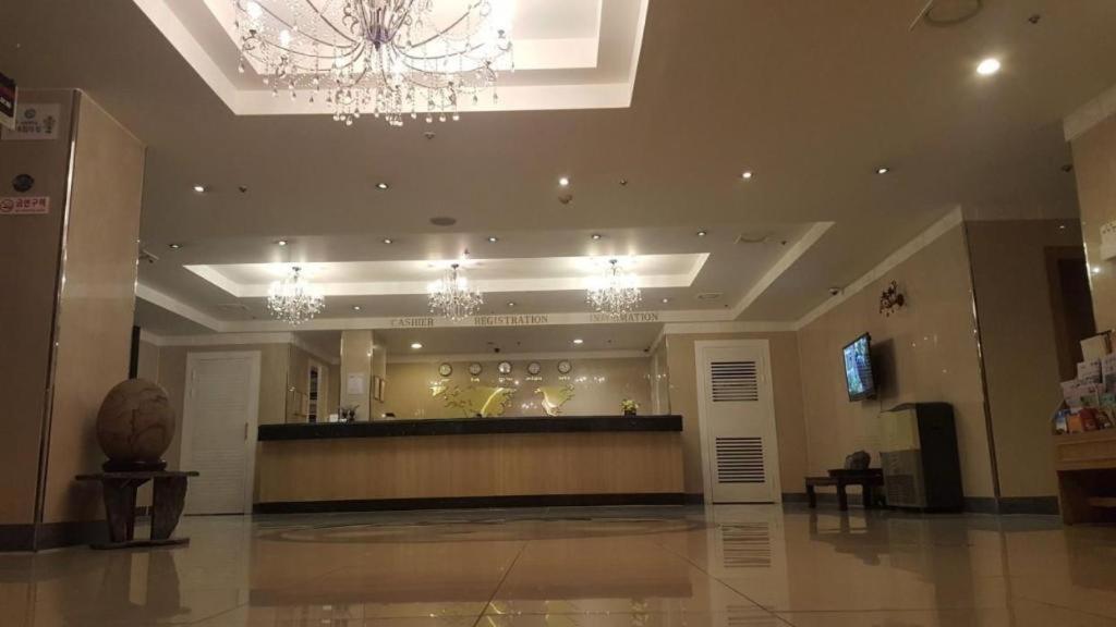 Hotel Olympic Changwon Dış mekan fotoğraf