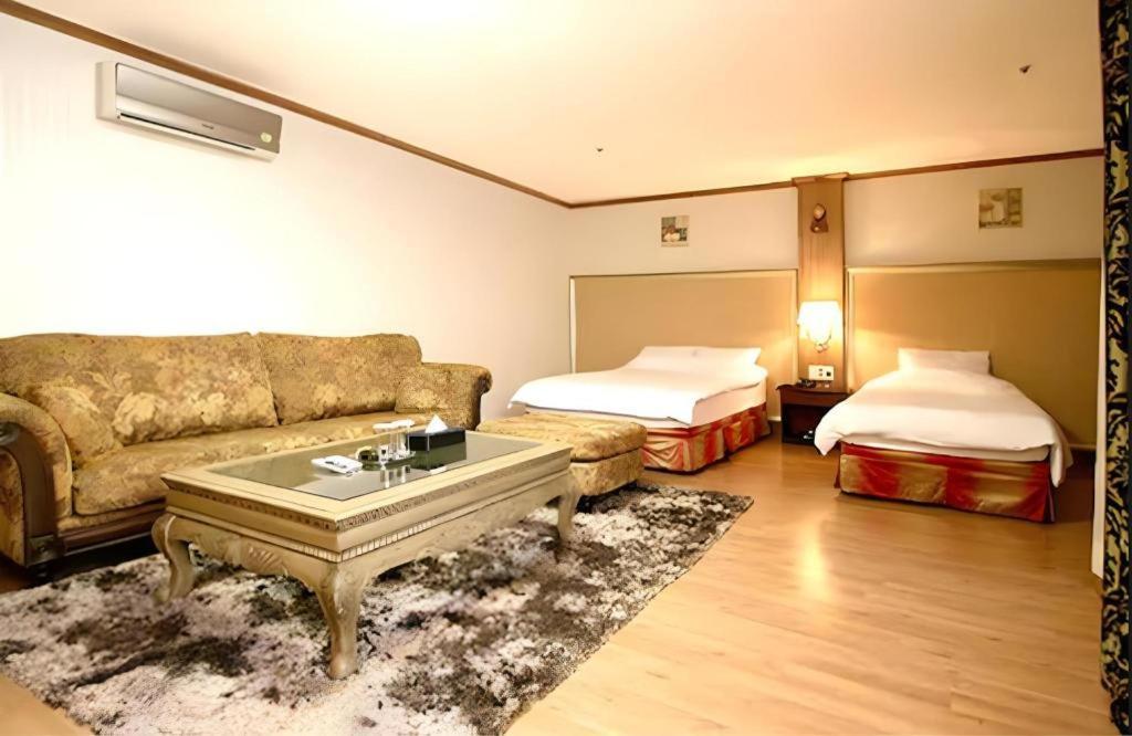 Hotel Olympic Changwon Dış mekan fotoğraf